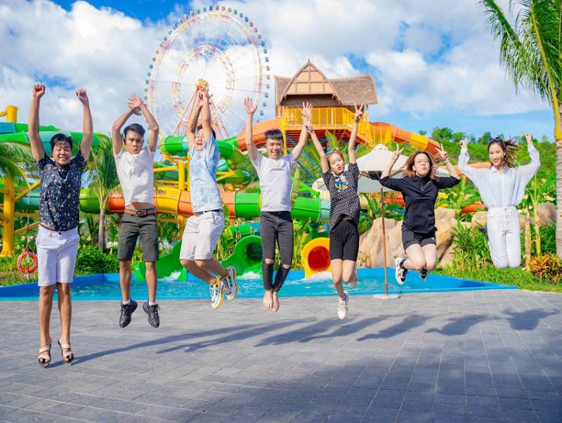 Tour Nha Trang | Hòn Ngọc Biển Đông | Cáp Treo Vinpearl Harbour